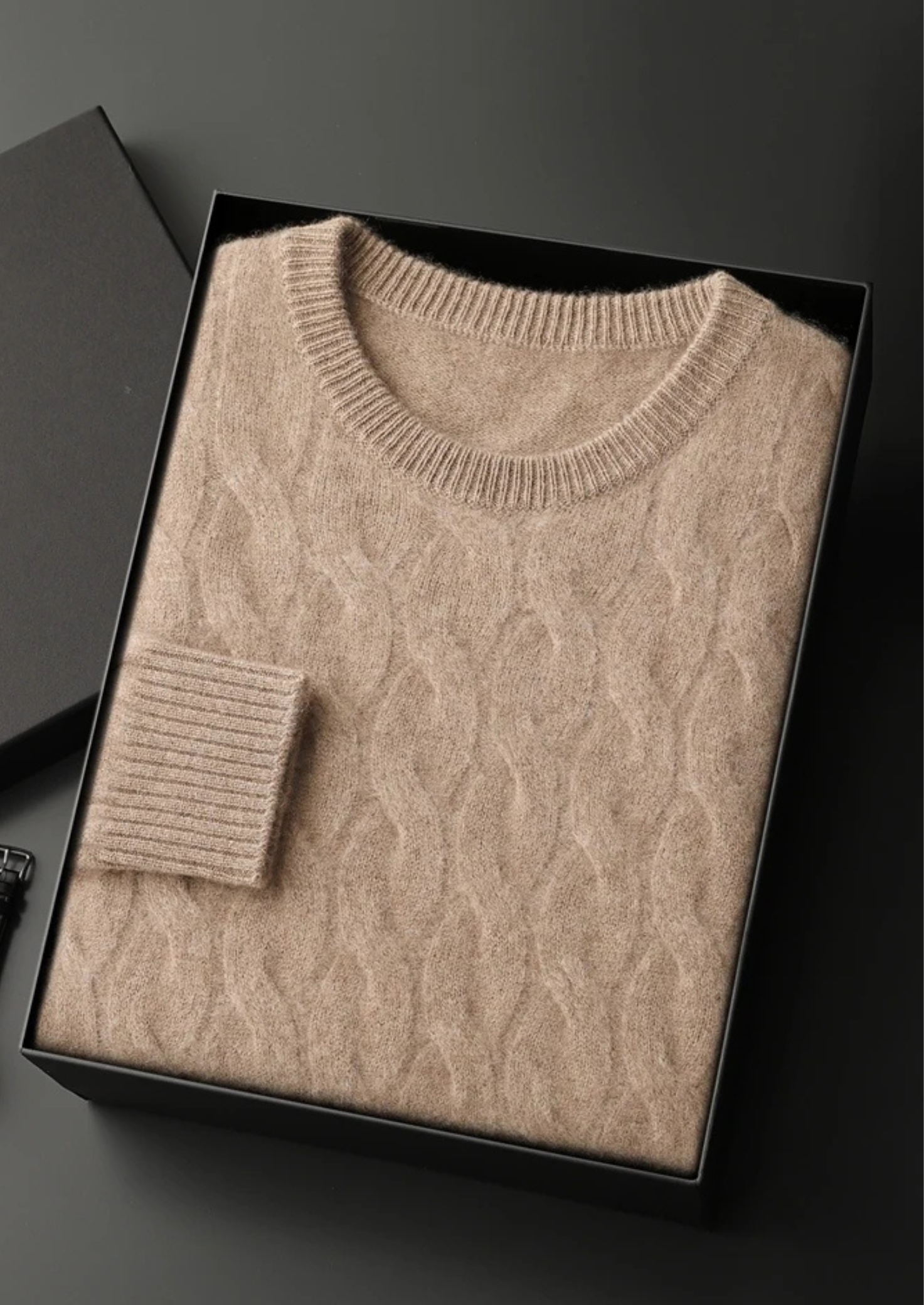 BELMONT WOOL CABLE CREWNECK