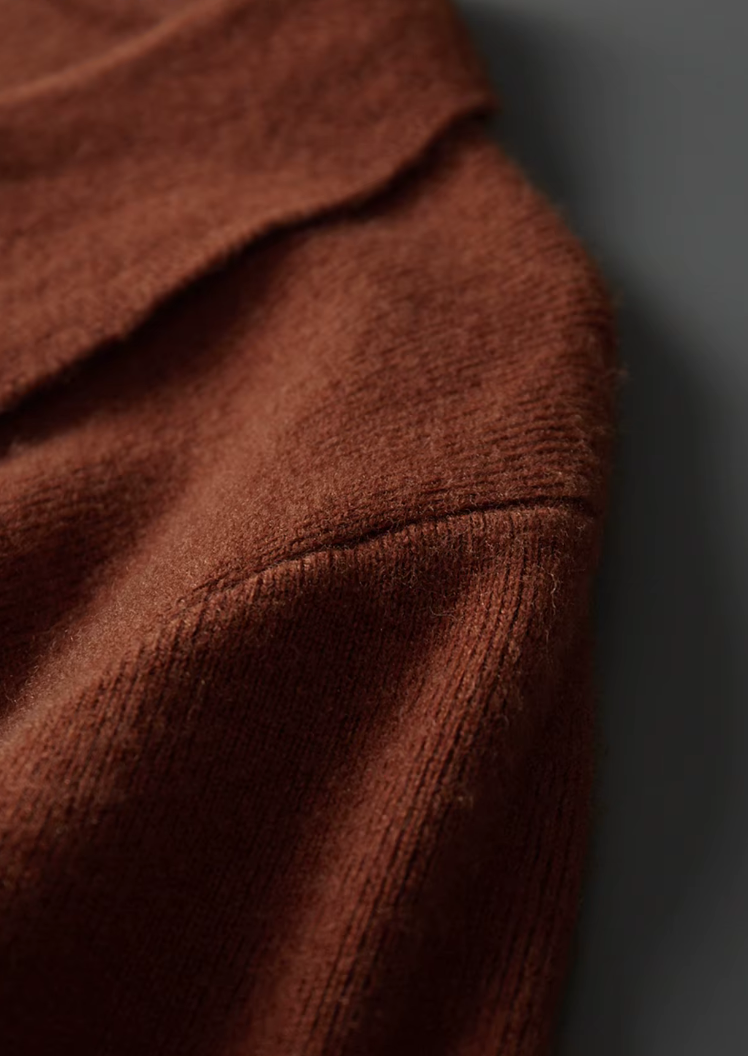 BELMONT WOOL RIBBED BUTTONLESS POLO
