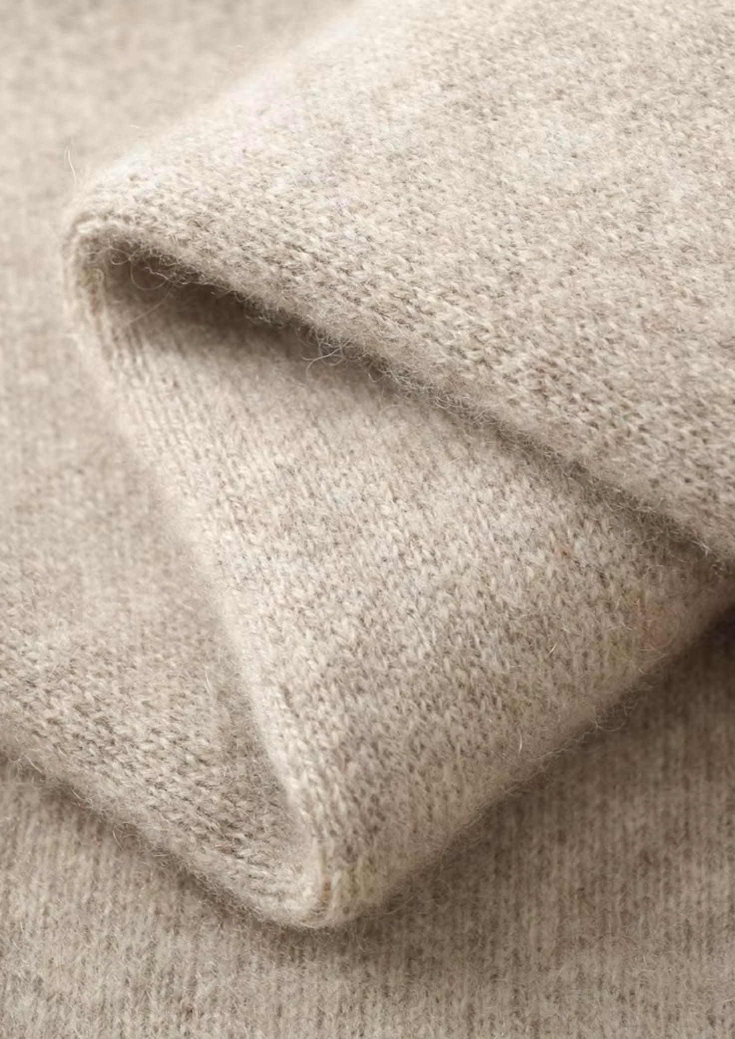 BELMONT WOOL V-NECK CARDIGAN