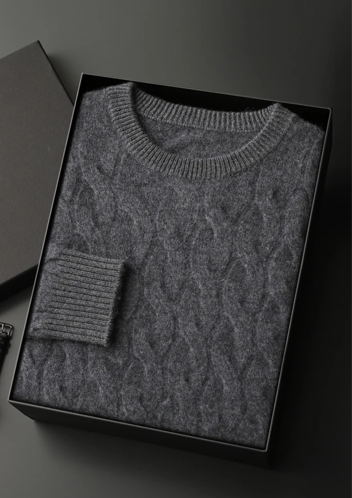 BELMONT WOOL CABLE CREWNECK