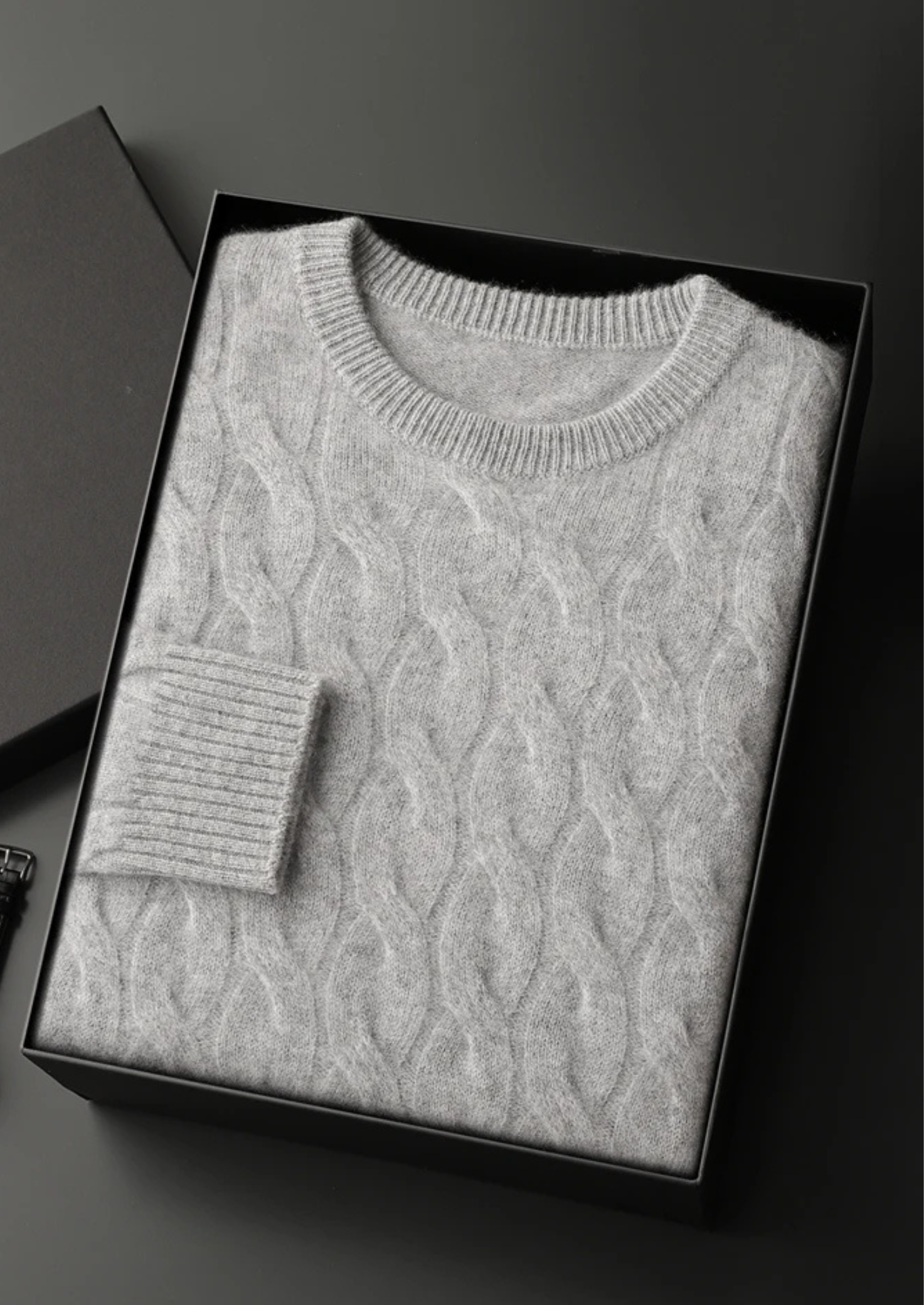 BELMONT WOOL CABLE CREWNECK