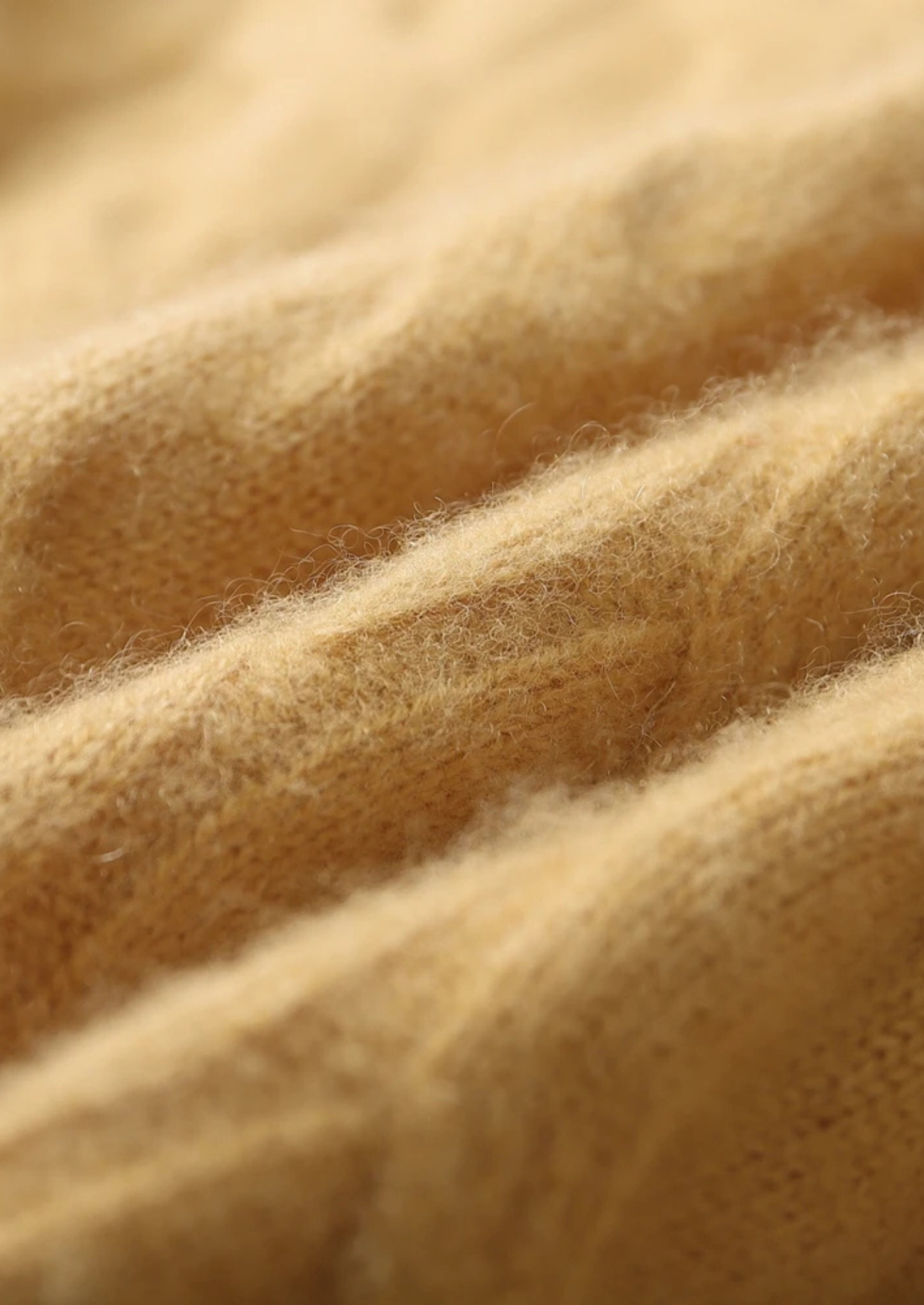BELMONT WOOL CABLE CREWNECK